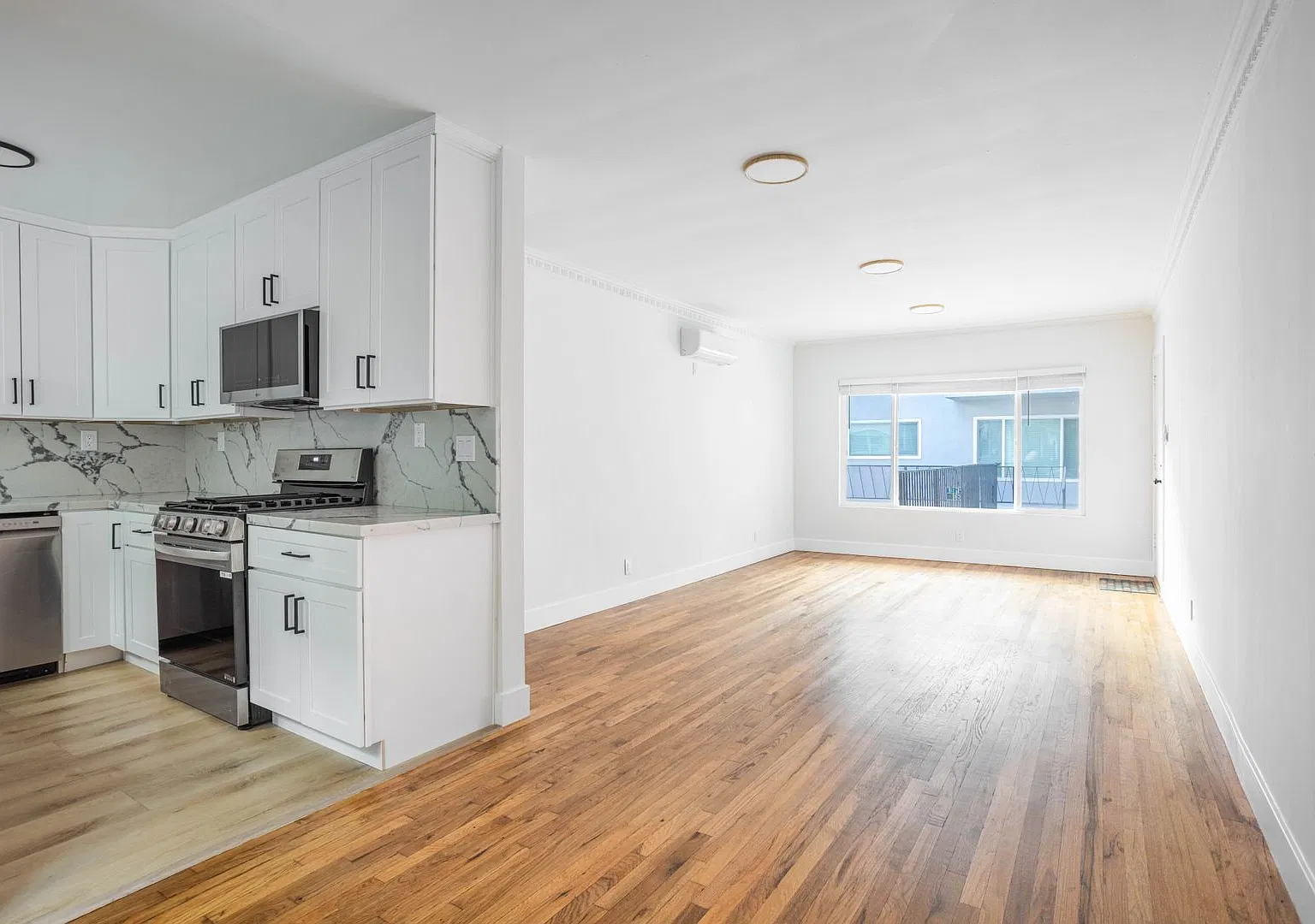 Detroit Street Apartments — Photo 1