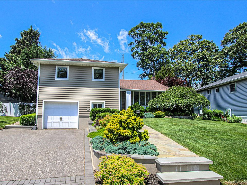 1st image of 14 Townsend Place