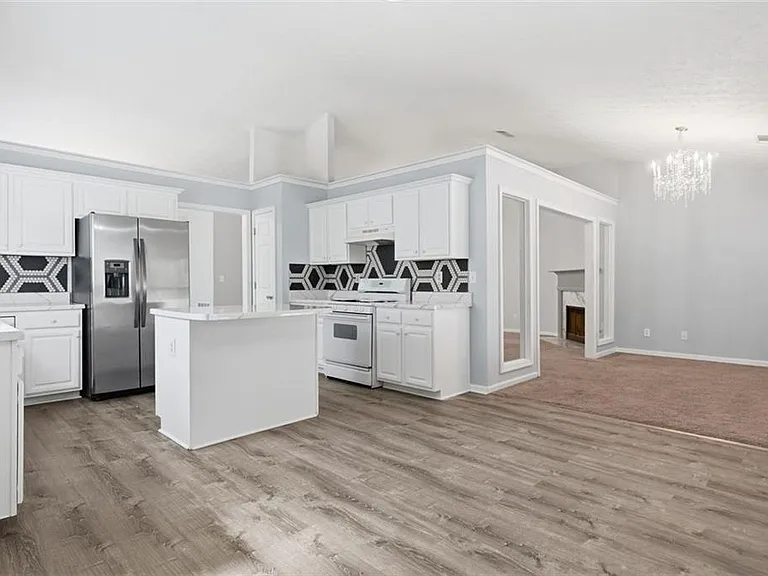 540 Sterling Hill Dr — Photo 13
