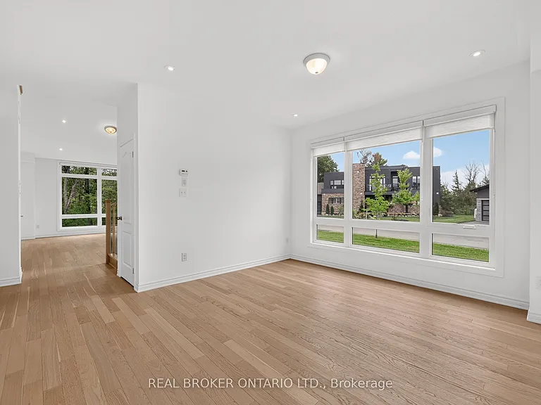 139 Marina Village Dr — Photo 2