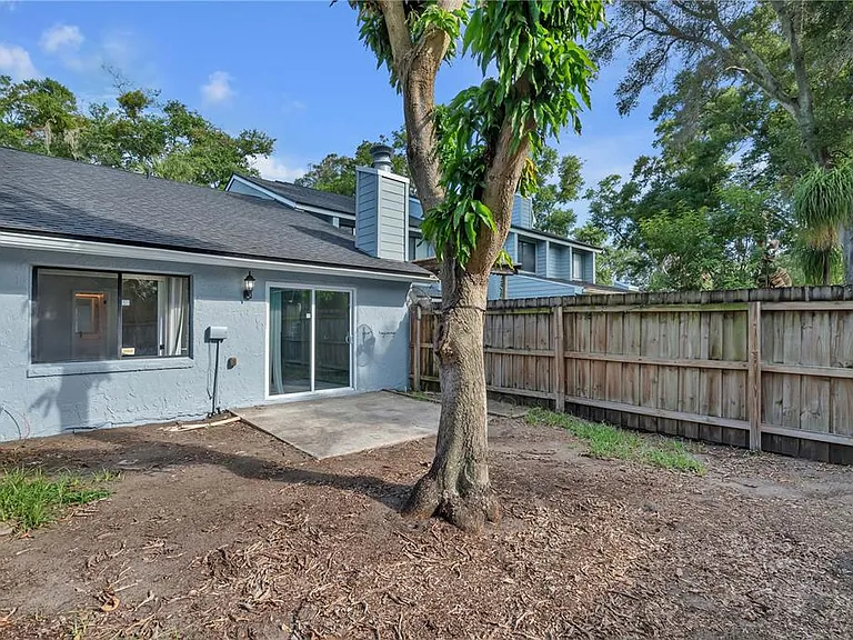 8313 Citrus Chase Dr — Photo 31