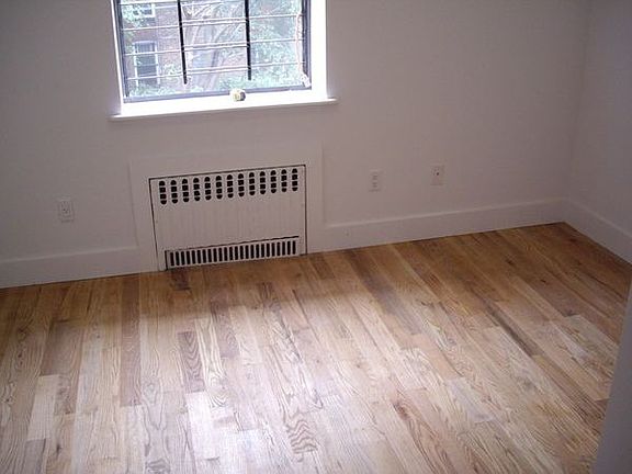 4th image of 15 Gunther Pl