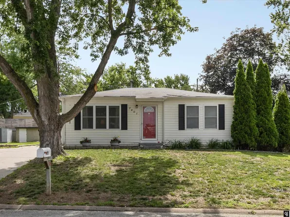 7401 S 41st St, Bellevue, NE 68147