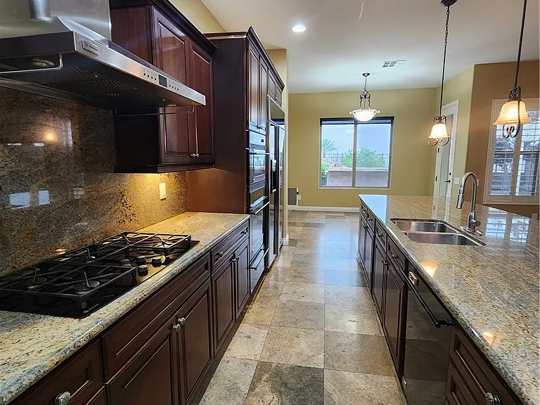 2713 Cyrano St — Photo 8