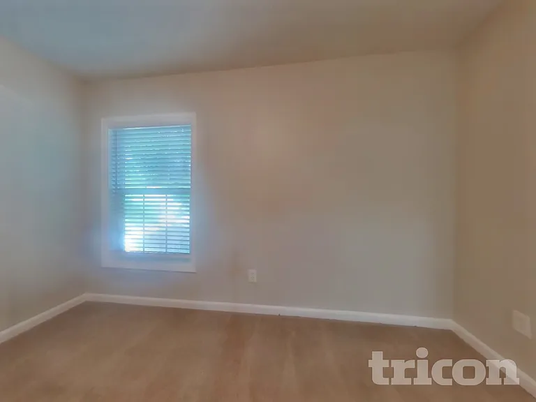 403 Park Creek Trce — Photo 13