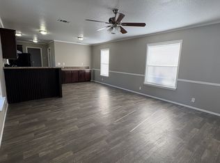 9717 NW 10th St TRLR 168, Oklahoma City, OK 73127