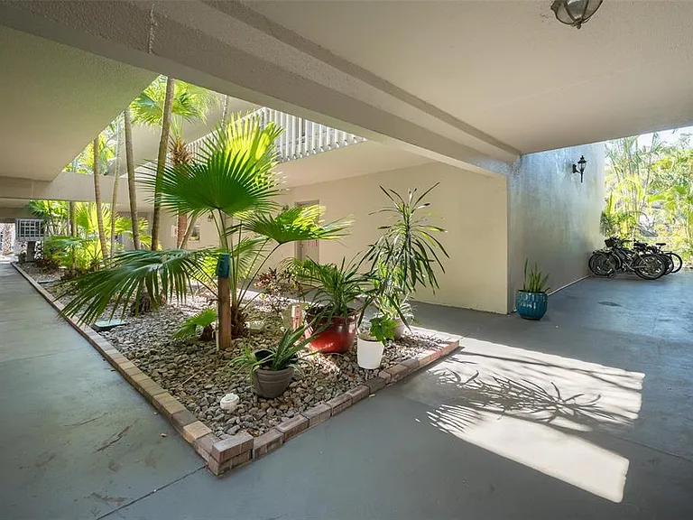 3360 S Osprey Ave #205B — Photo 25