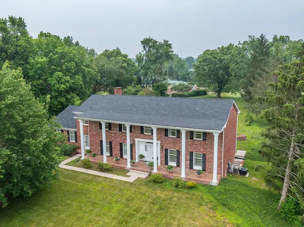 3636 Cayman Ln, Lexington, KY 40509