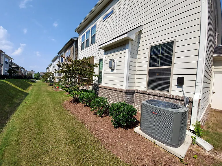 205 Hensley Oak Way — Photo 28