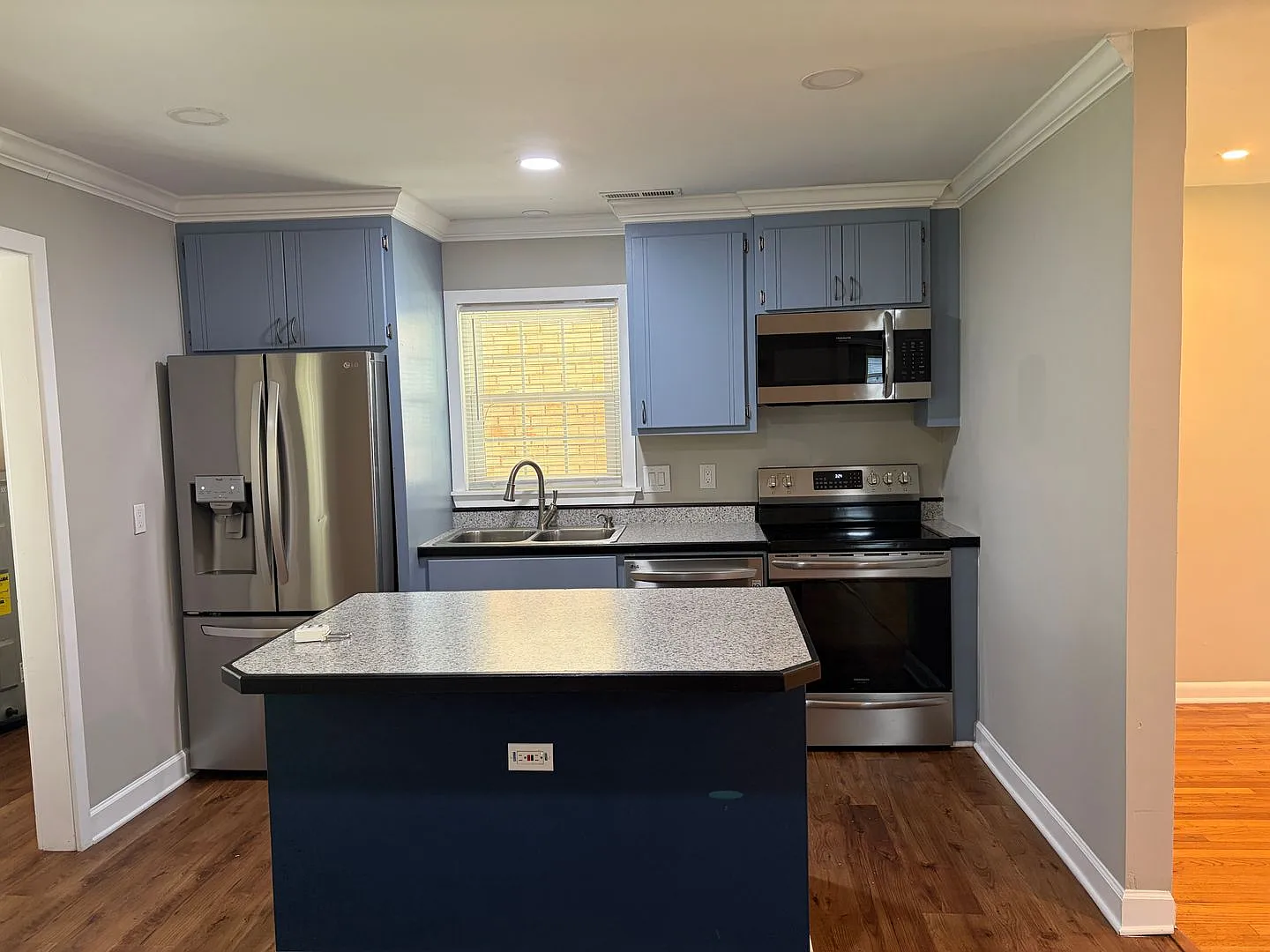 Charming Mount Pleasant Home with Spacious Yard — Photo 4