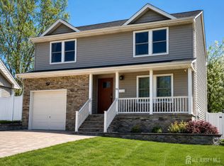 99 Clyde Ave, Hopelawn, NJ 08861