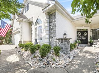 2 Cypress Point Ln, Jackson, NJ 08527