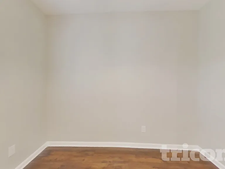 812 Ellyson Dr — Photo 3
