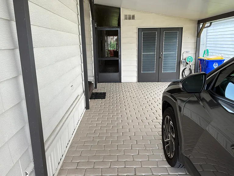 7680 SE Shenandoah Dr — Photo 2