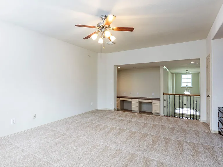 62 S Longsford Cir — Photo 35