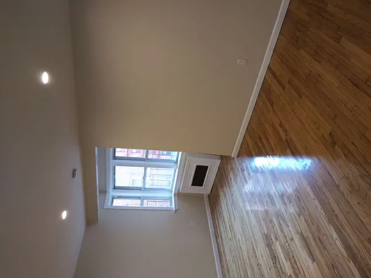 Rented by Alara Real Estate LLC | media 7