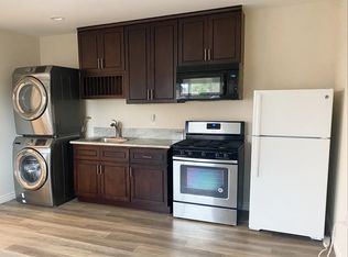 6657 Enfield Ave #B, Reseda, CA 91335