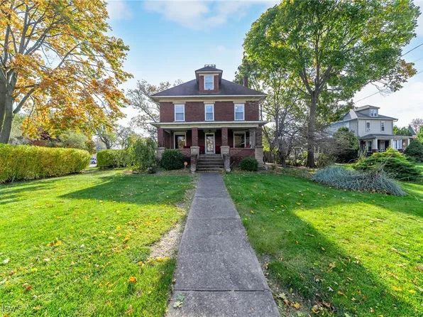 1915 W Erie Ave, Lorain, OH 44052