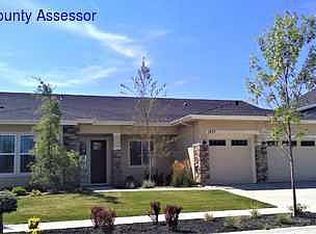 1073 N Longhorn Ave, Eagle, ID 83616