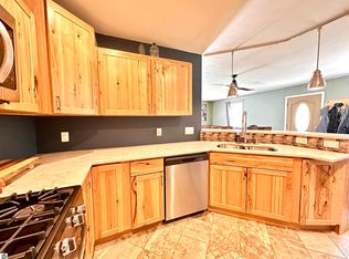 3526 S Needle Dr, Traverse City, MI 49685