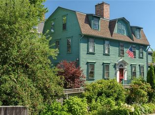 53 Washington St, Newport, RI 02840