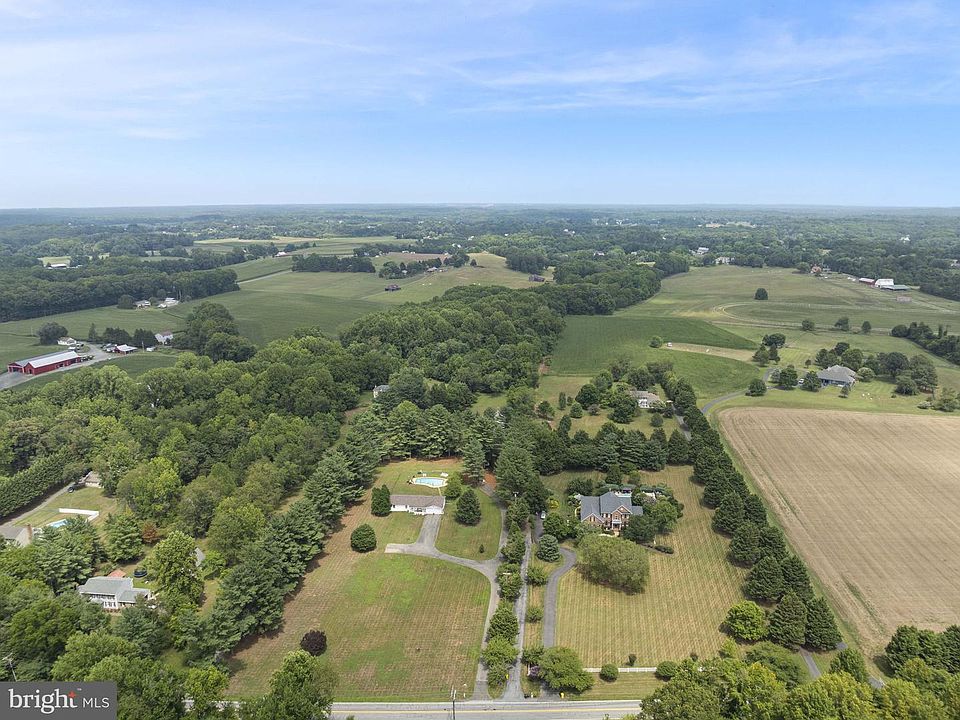 1st image of 3321 Patuxent River Rd