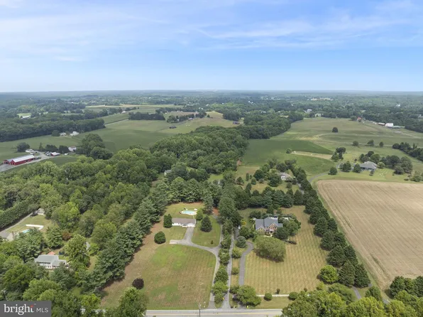 3321 Patuxent River Rd, Davidsonville, MD 21035