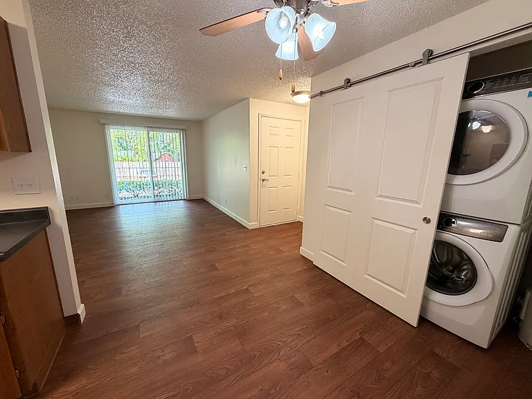 Meridian Village — Photo 32