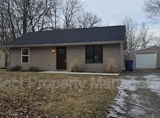 828 Courtney Dr, New Haven, IN 46774