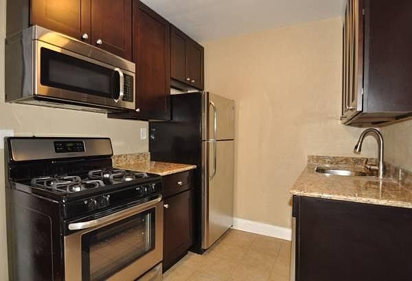 New 42" Soft close cabinets