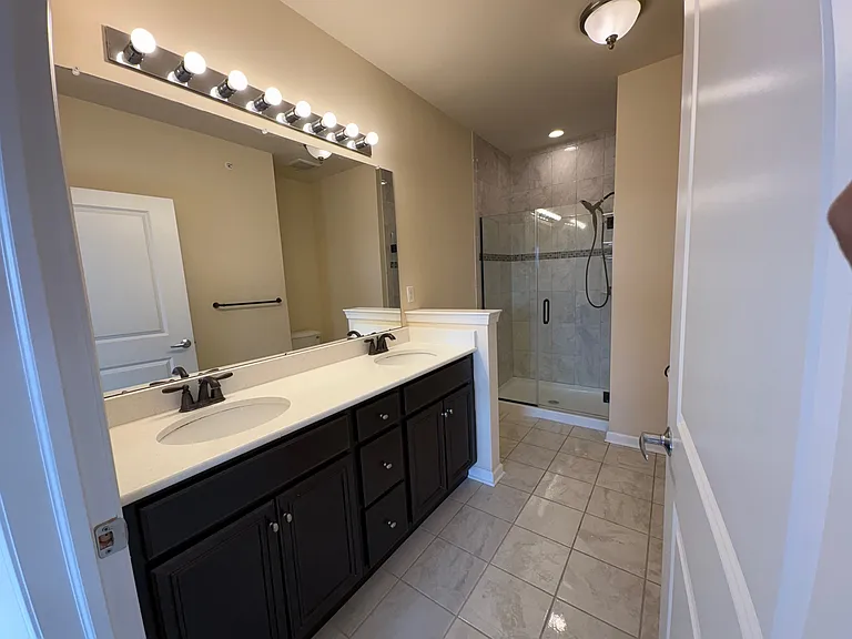 Master bath room
