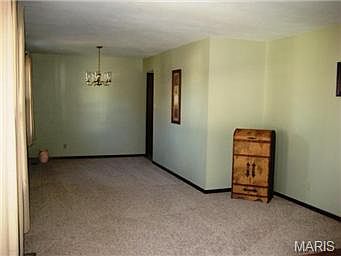 3rd image of 1950 Valerie Ct