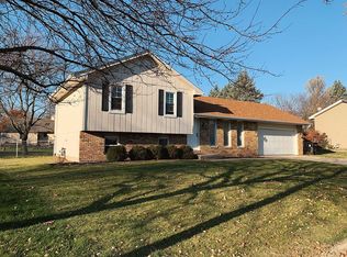 1704 Cook Dr, Normal, IL 61761