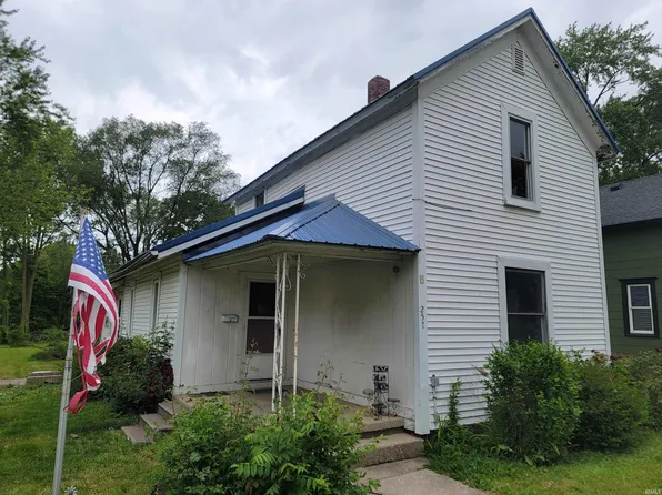 257 Center St, Auburn, IN 46706