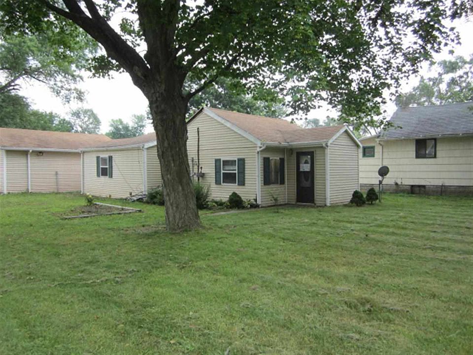 1st image of 2400 S 6th St