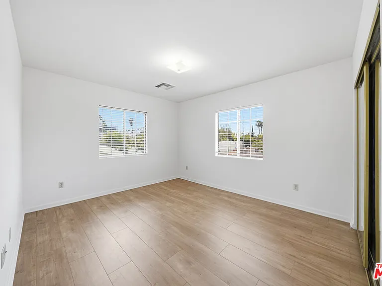 1224 Crenshaw Blvd — Photo 13