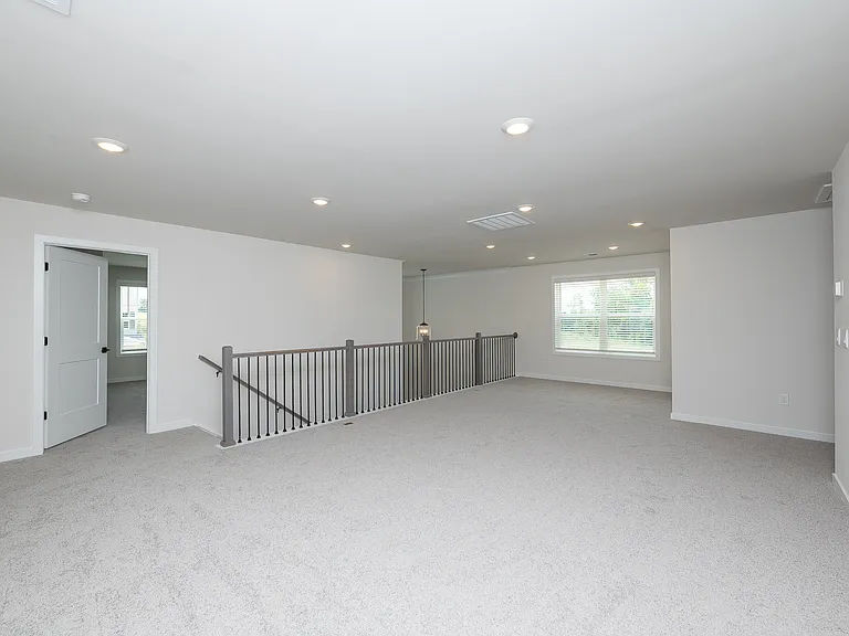 1004 Gresham Pl — Photo 23