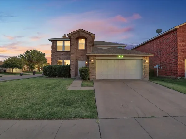 3825 Irish Setter Dr, Fort Worth, TX 76123