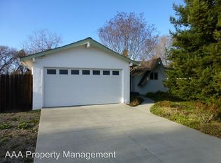 1881 Gilly Ln, Concord, CA 94518