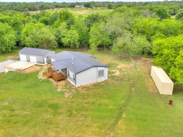 135 Lelon Ln, Springtown, TX 76082