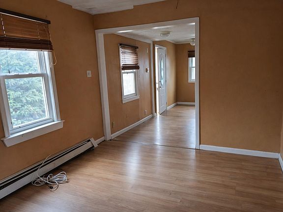 4th image of 817 Fernwood Ave