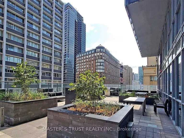 7 Grenville St #1601 — Photo 27