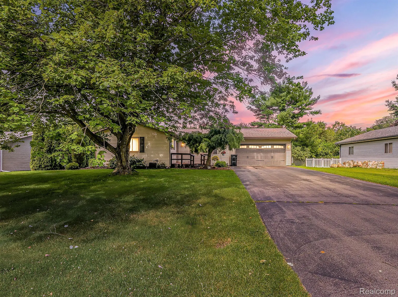 6412 Wildflower Ln photo 1