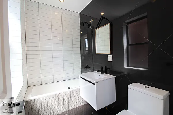 Rented by Bruma Realty LLC | media 6