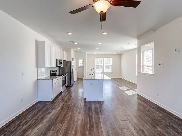 Highland Townhomes — Photo 19