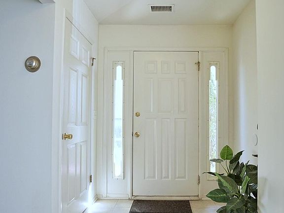 3rd image of 97 Indale Ave