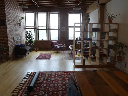 Rented by Blue Egg Realty Corp | media 13