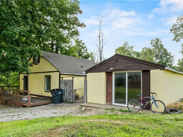 514 County Road 160, Charlestown, IN 47111