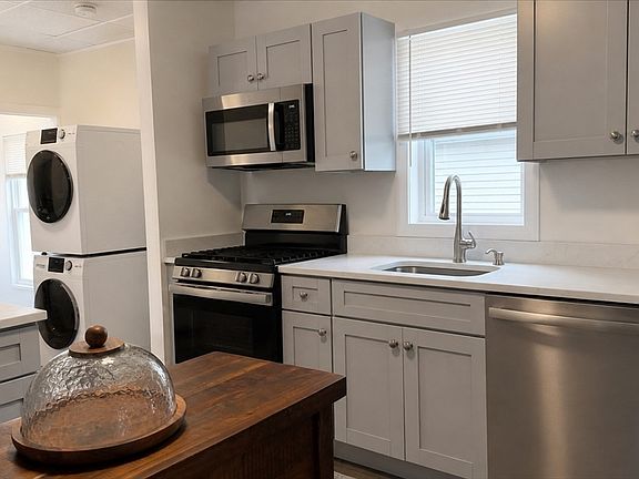 3rd image of 101 Boston Ave Floor 2