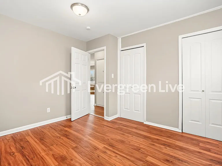 2417 Dawnlight Ave — Photo 10